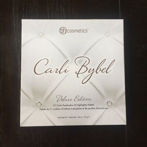 Carli Bybel Deluxe Edition palette